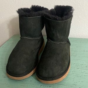 Women black Ugg boots SZ 5